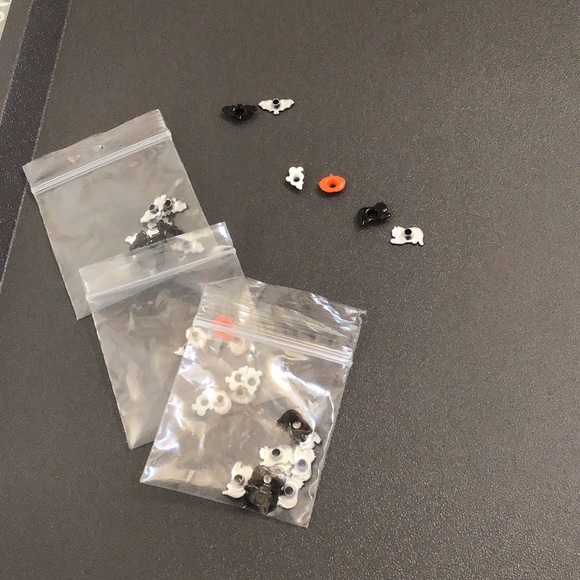 🎃 Halloween Finishing Eyelets for Scrapbooking 🎃 - Picture 4 of 6